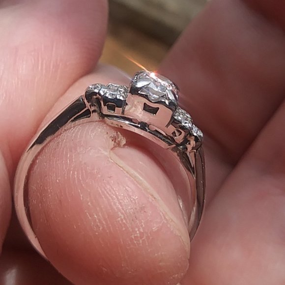 Diamond Ring with 14k White Gold, Certification Included - Picture 9 of 15